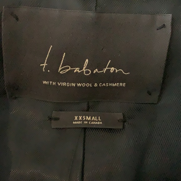 Aritzia wool long coat size xxs - Picture 2 of 2